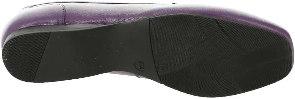 ARRAY Women’s Freedom Leather Slip-On Dress Flat