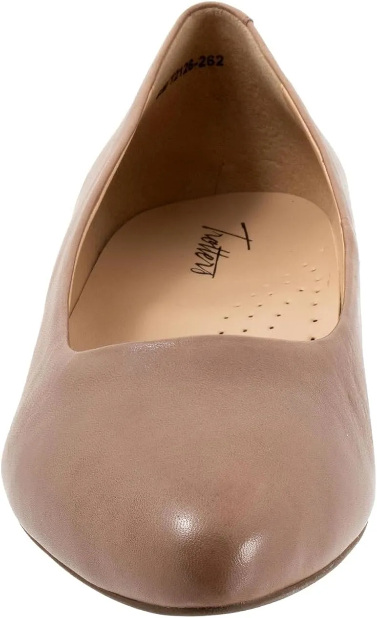 Trotters Women's Hanny Ballet Flat
